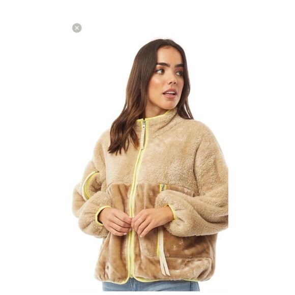UGG SANDSTONE MARLENE FAUX FUR SHERPA JACKET WOMEN SIZE L - Picture 3 of 5